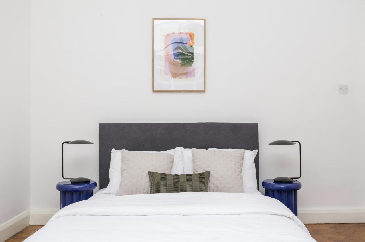 Chic 1 Bedroom Apartment In Bloomsbury, Sleeps 4 Londen Buitenkant foto